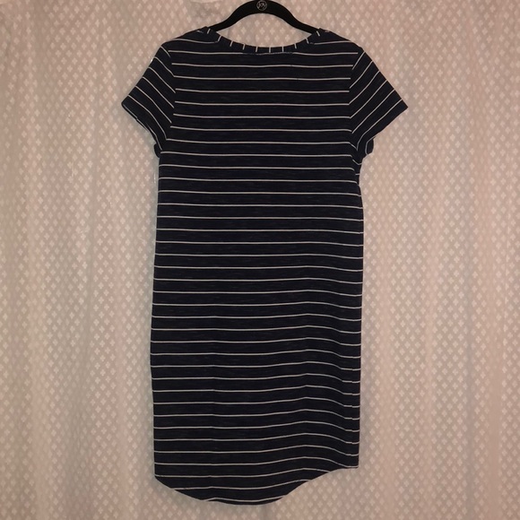 T-shirt dress - Picture 2 of 2